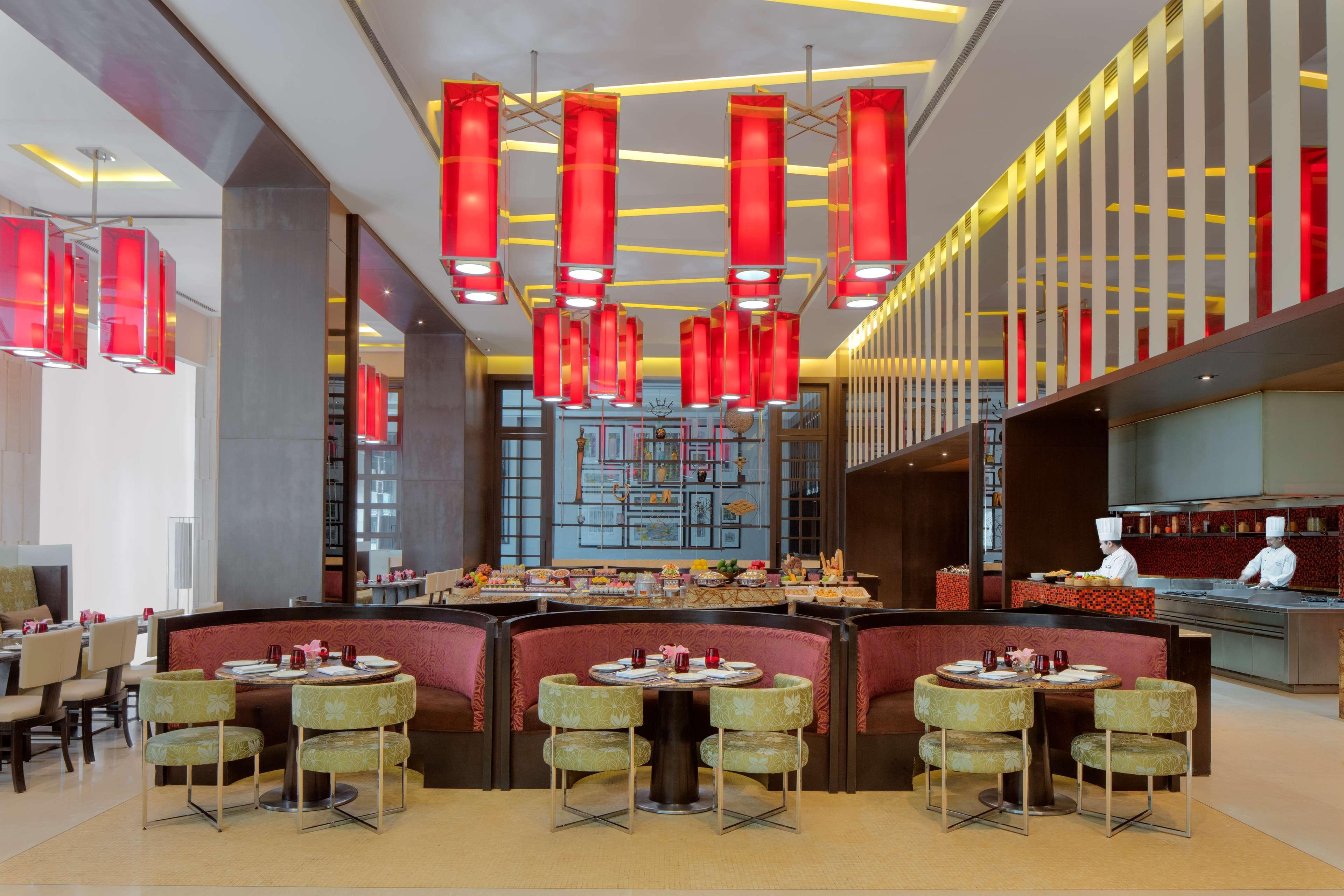 فندق راديسون بلو غواهاتي غاواهاتي المظهر الخارجي الصورة The restaurant