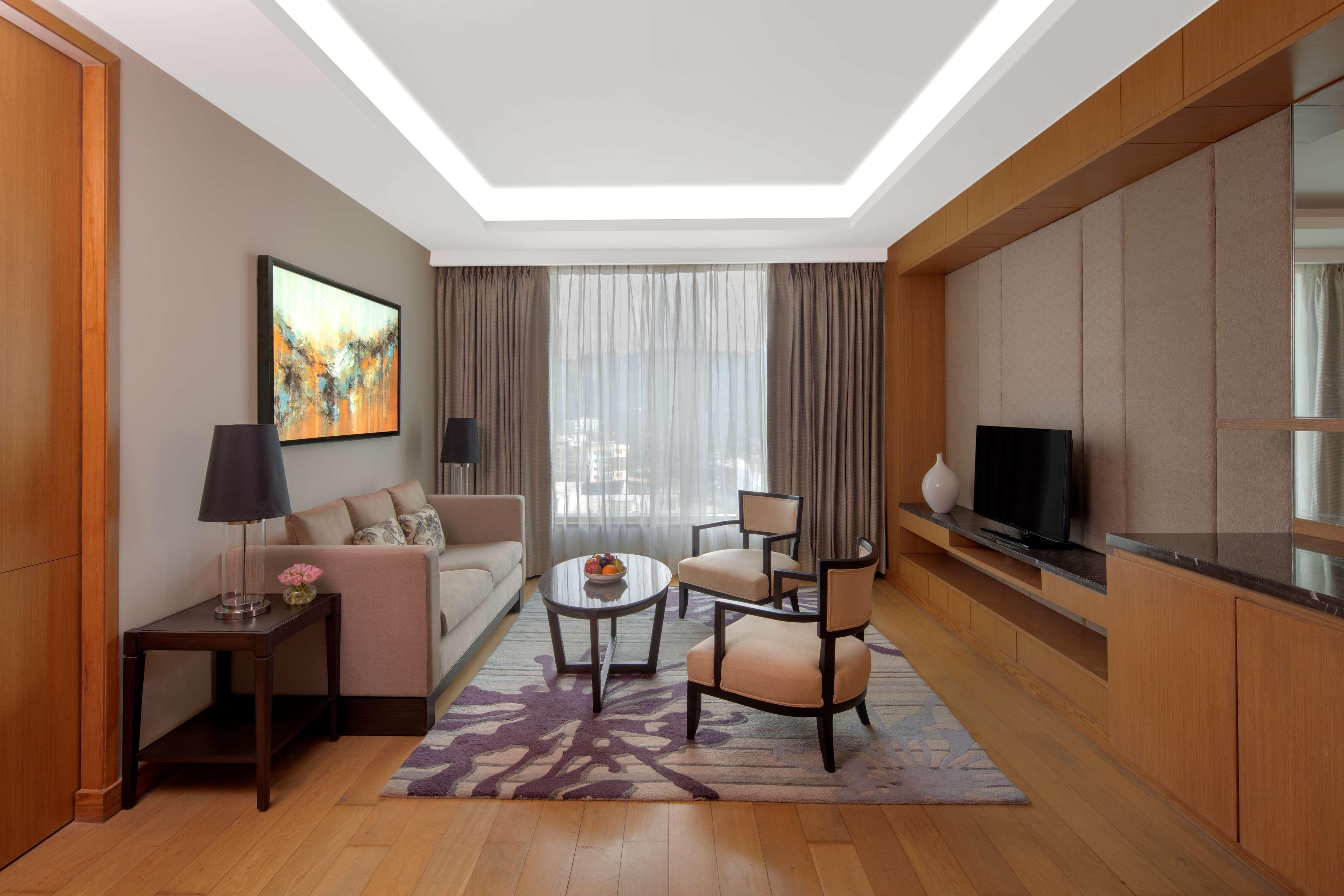 فندق راديسون بلو غواهاتي غاواهاتي المظهر الخارجي الصورة Living room