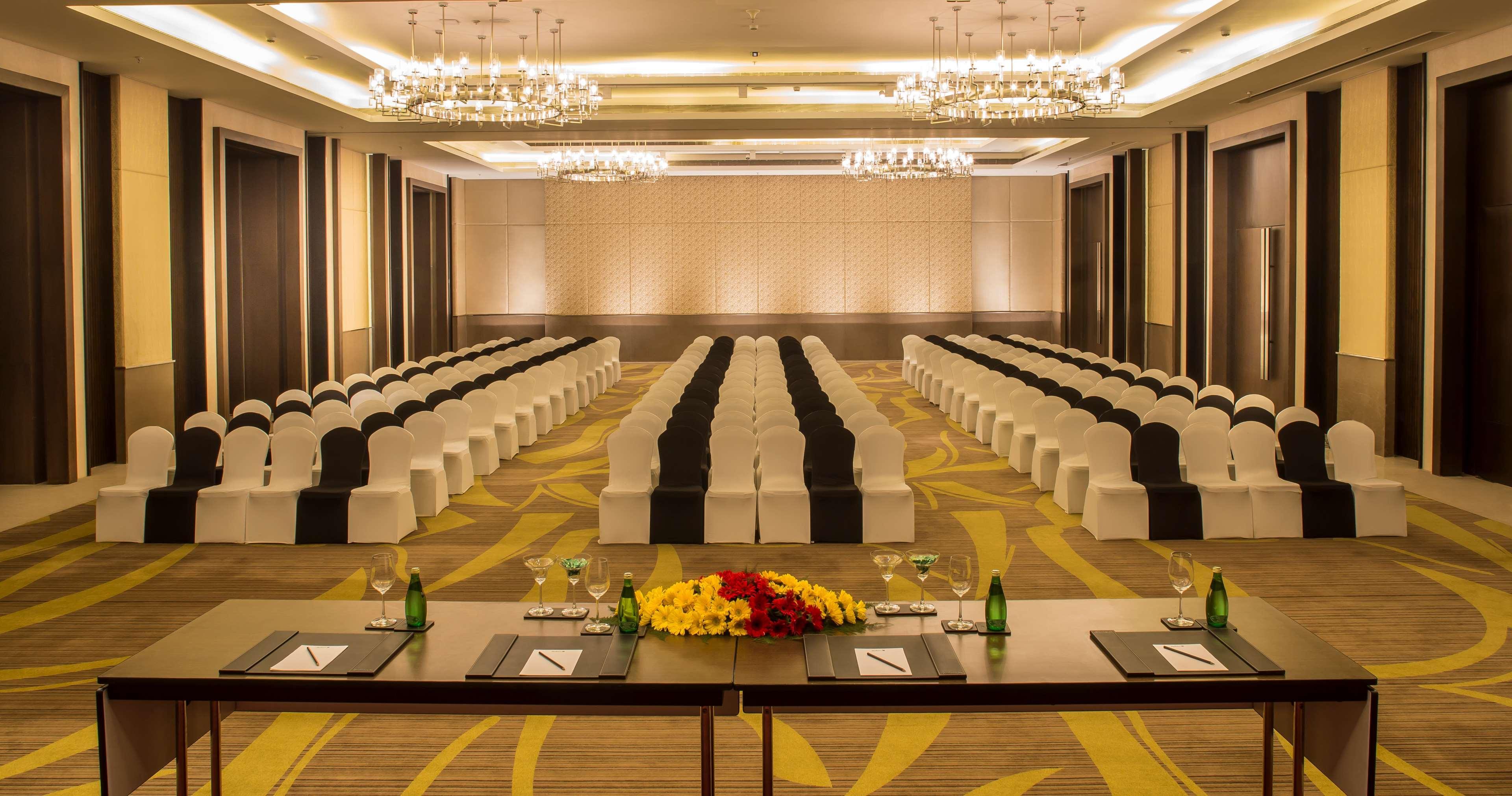 فندق راديسون بلو غواهاتي غاواهاتي المظهر الخارجي الصورة The Grand Ballroom
