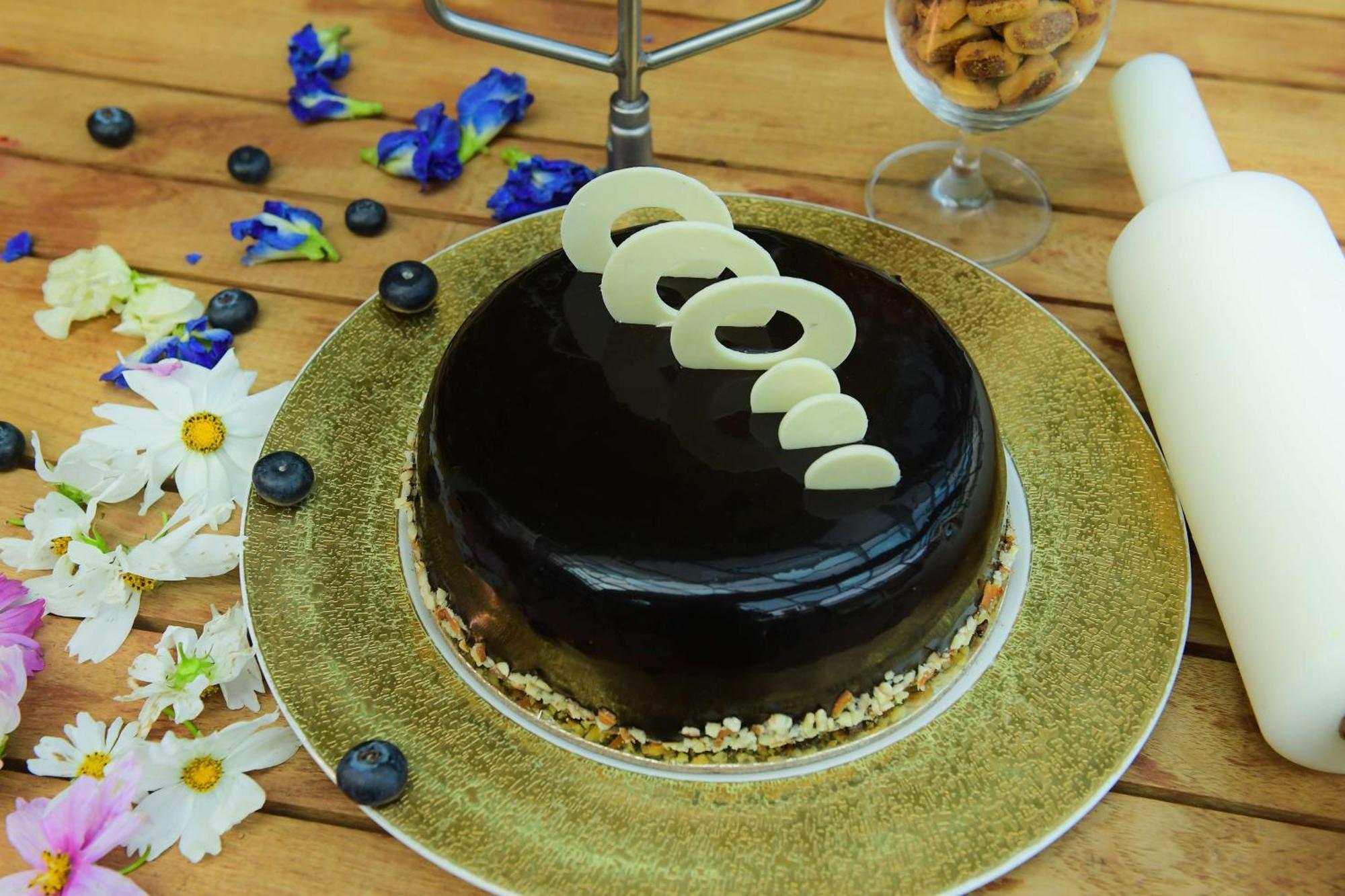 فندق راديسون بلو غواهاتي غاواهاتي المظهر الخارجي الصورة A chocolate cake