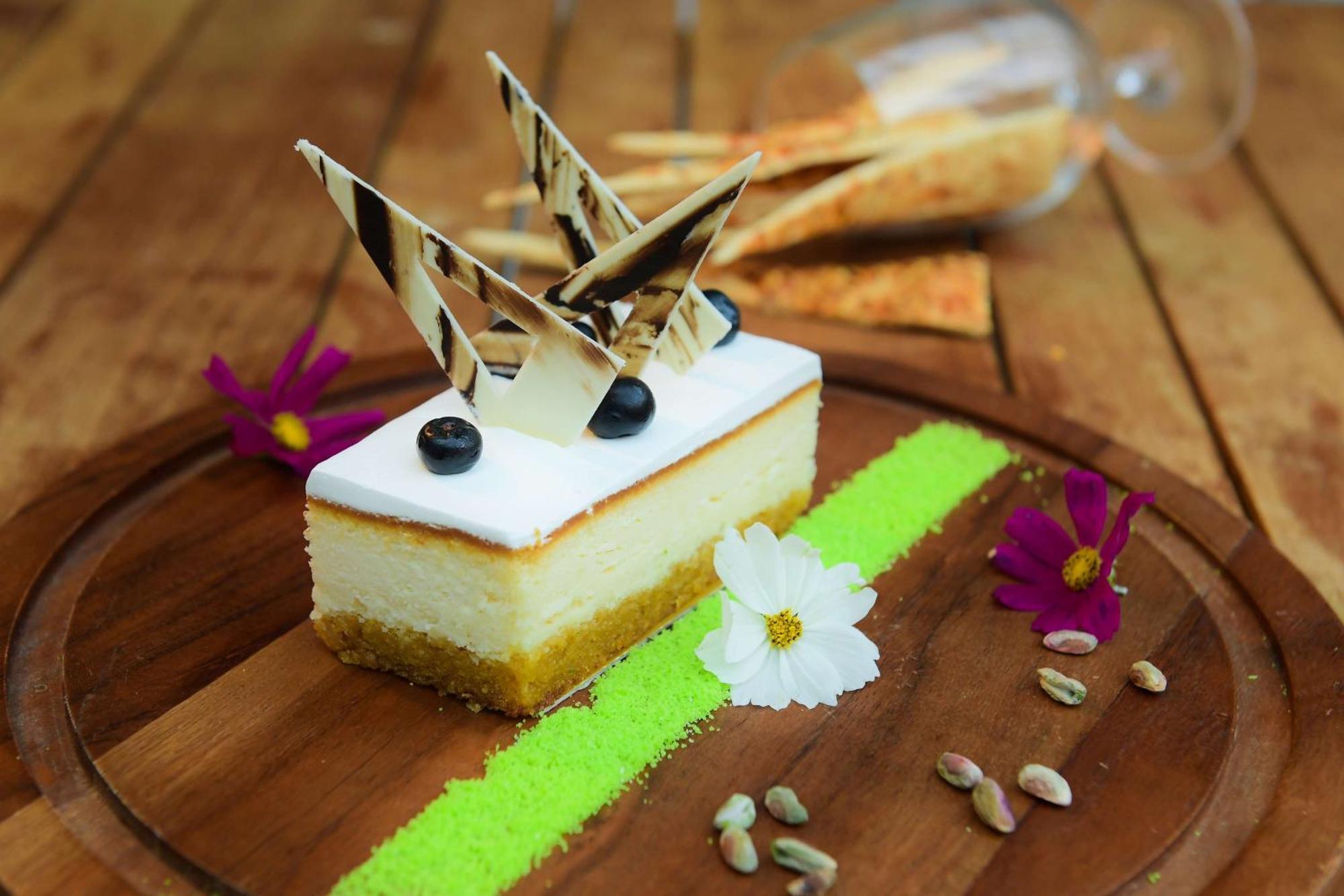 فندق راديسون بلو غواهاتي غاواهاتي المظهر الخارجي الصورة A cheesecake